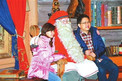 芬兰“职业圣诞老人”:一年收到60万封信